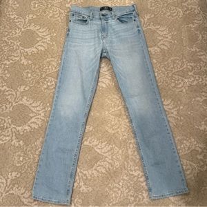 Men’s light blue straight jeans